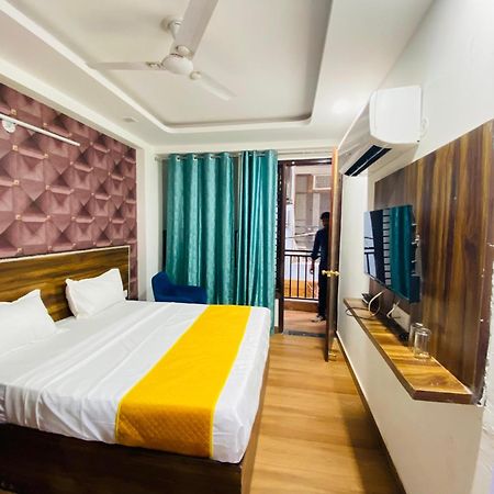 Surya International Bed & Breakfast นิวเดลี ภายนอก รูปภาพ