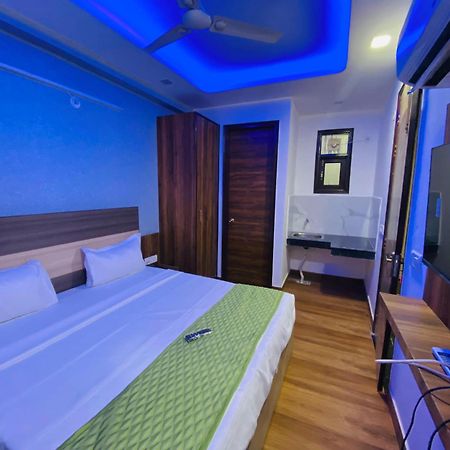 Surya International Bed & Breakfast นิวเดลี ภายนอก รูปภาพ
