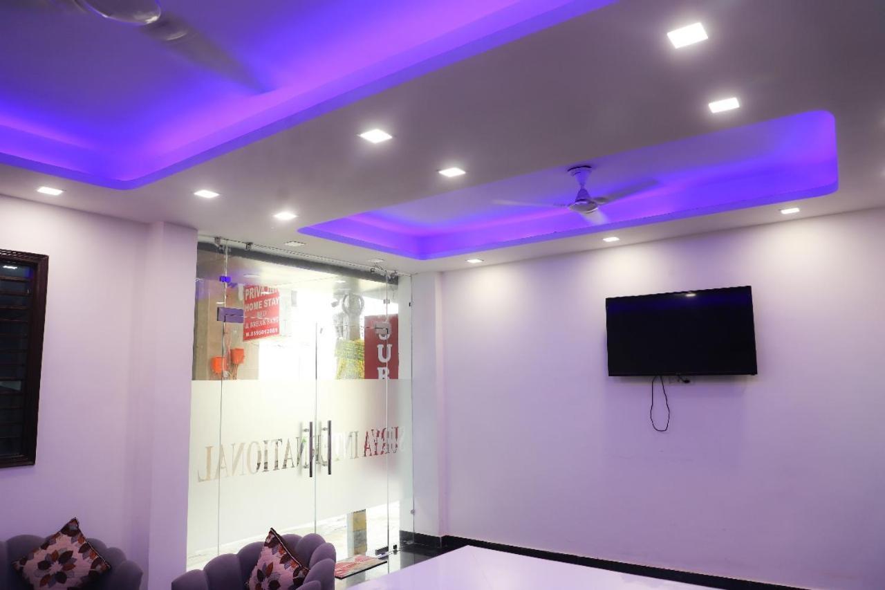 Surya International Bed & Breakfast นิวเดลี ภายนอก รูปภาพ