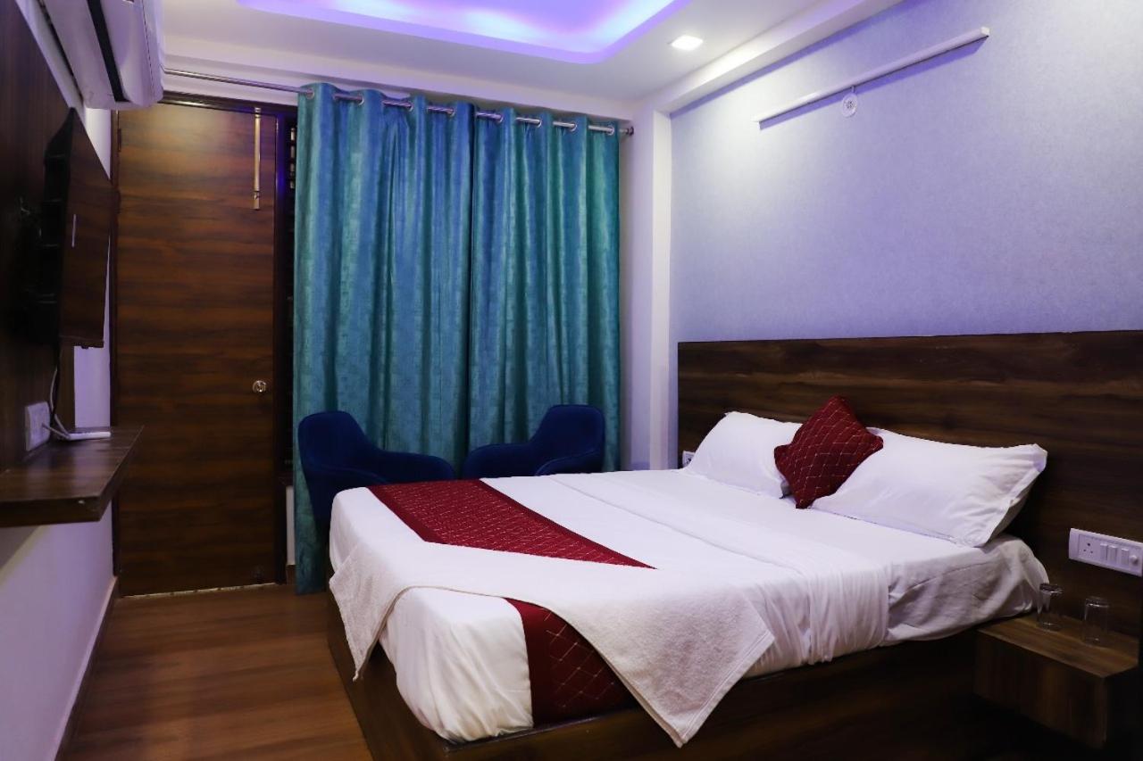 Surya International Bed & Breakfast นิวเดลี ภายนอก รูปภาพ