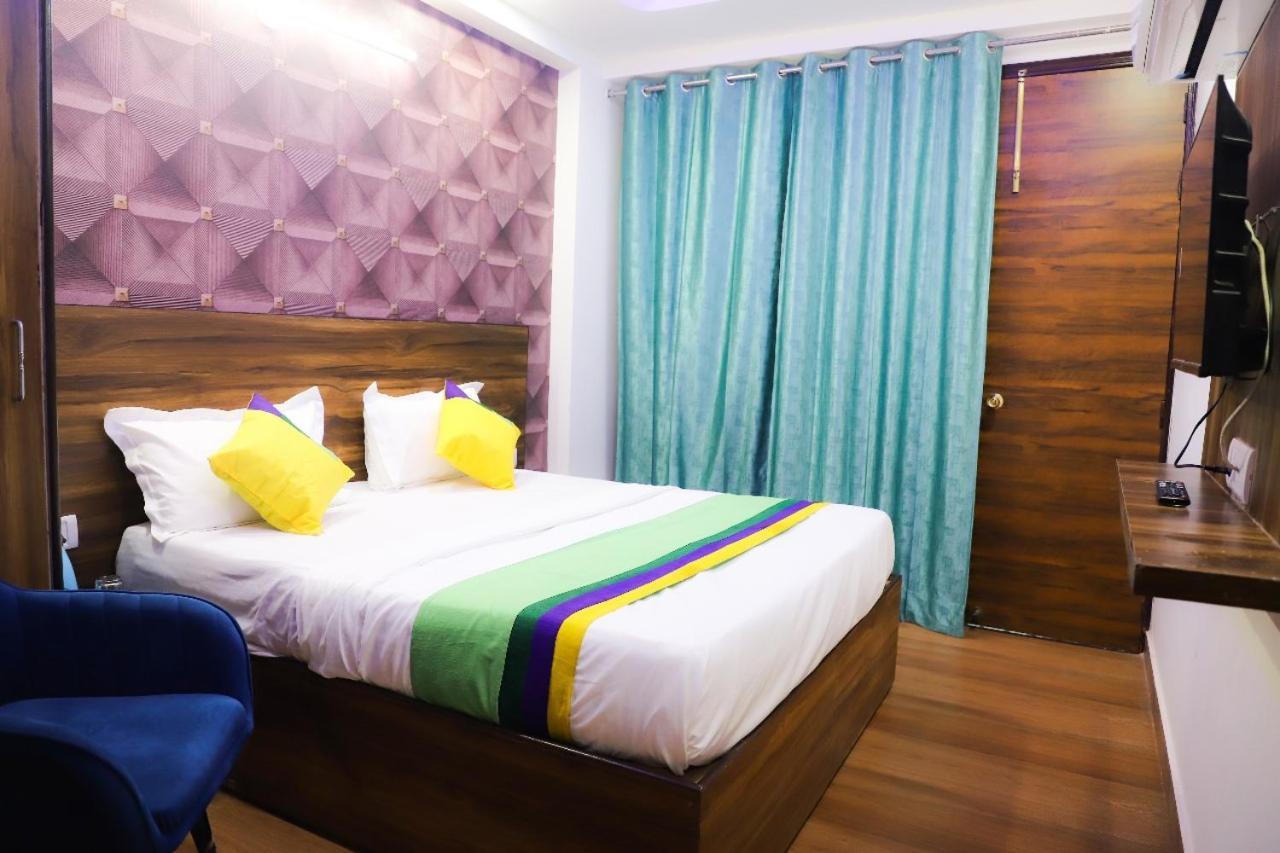 Surya International Bed & Breakfast นิวเดลี ภายนอก รูปภาพ