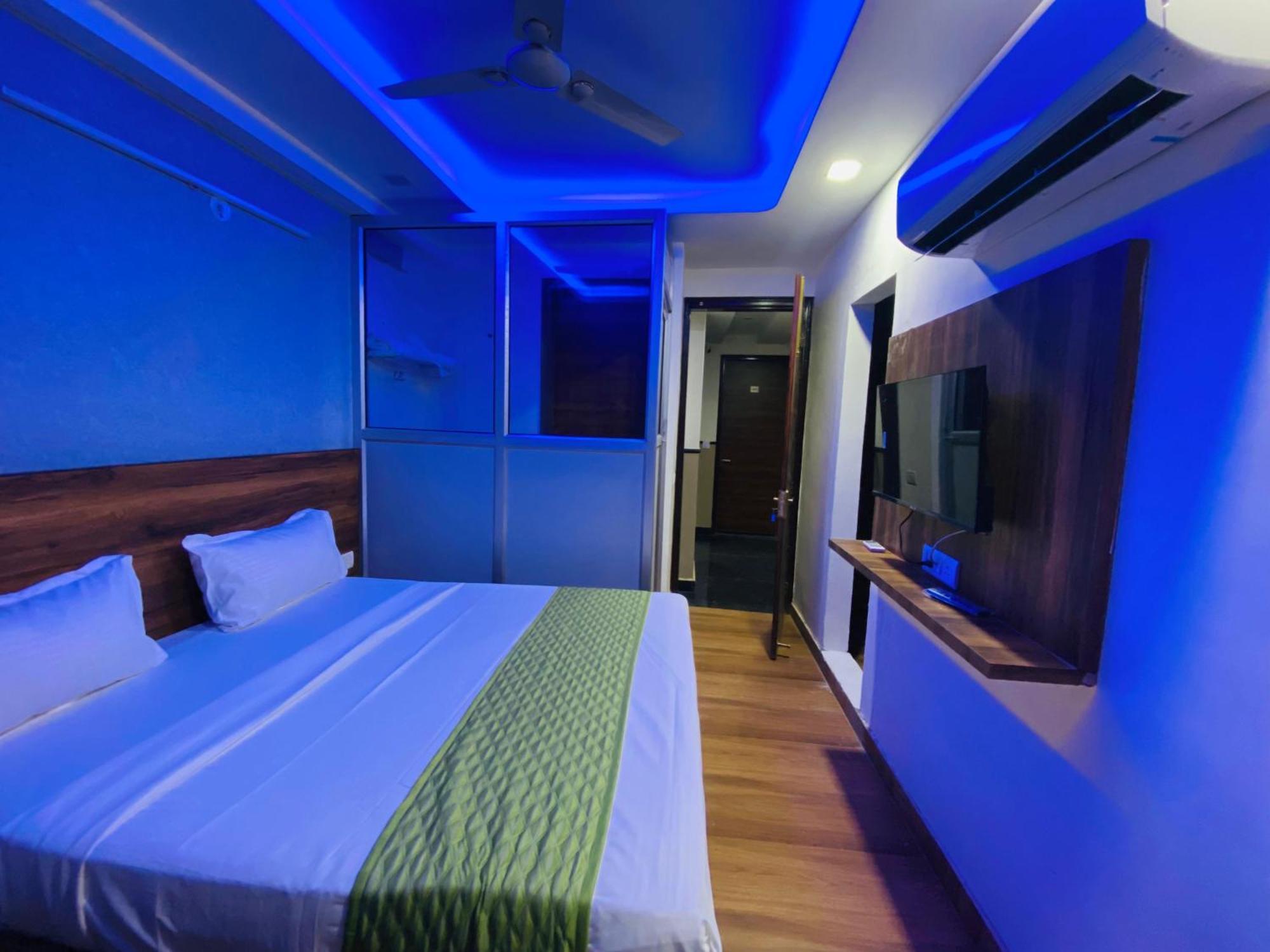 Surya International Bed & Breakfast นิวเดลี ภายนอก รูปภาพ